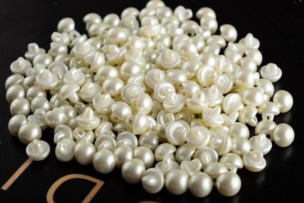 cream half-sphere buttons 028248